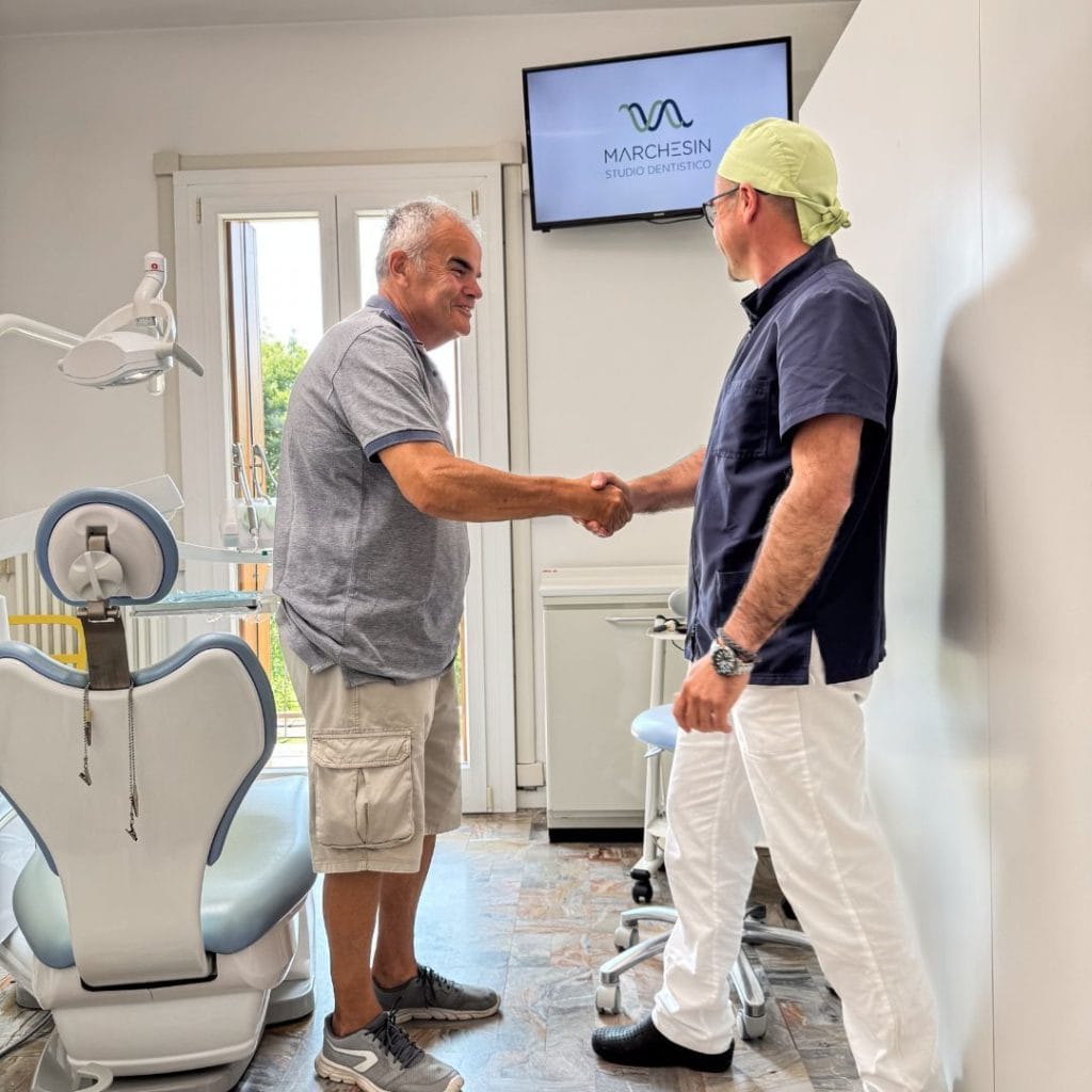 FOTO CI PRENDIAMO CURA DI TE - Dentista a Vicenza