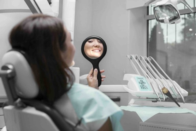Come funziona la pulizia dei denti Come funziona la pulizia dei denti